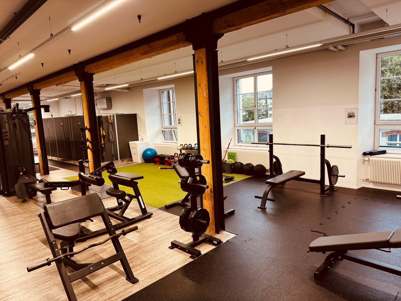 QuantumGym Fitnessstudio Ziegelbruecke