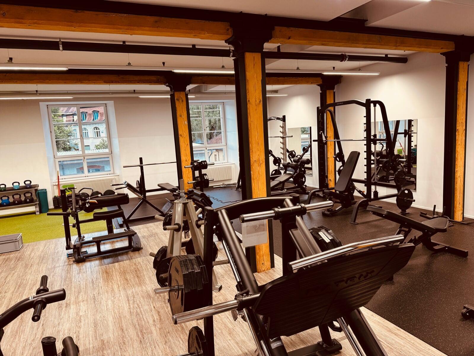 QuantumGym Fitnessstudio Ziegelbruecke