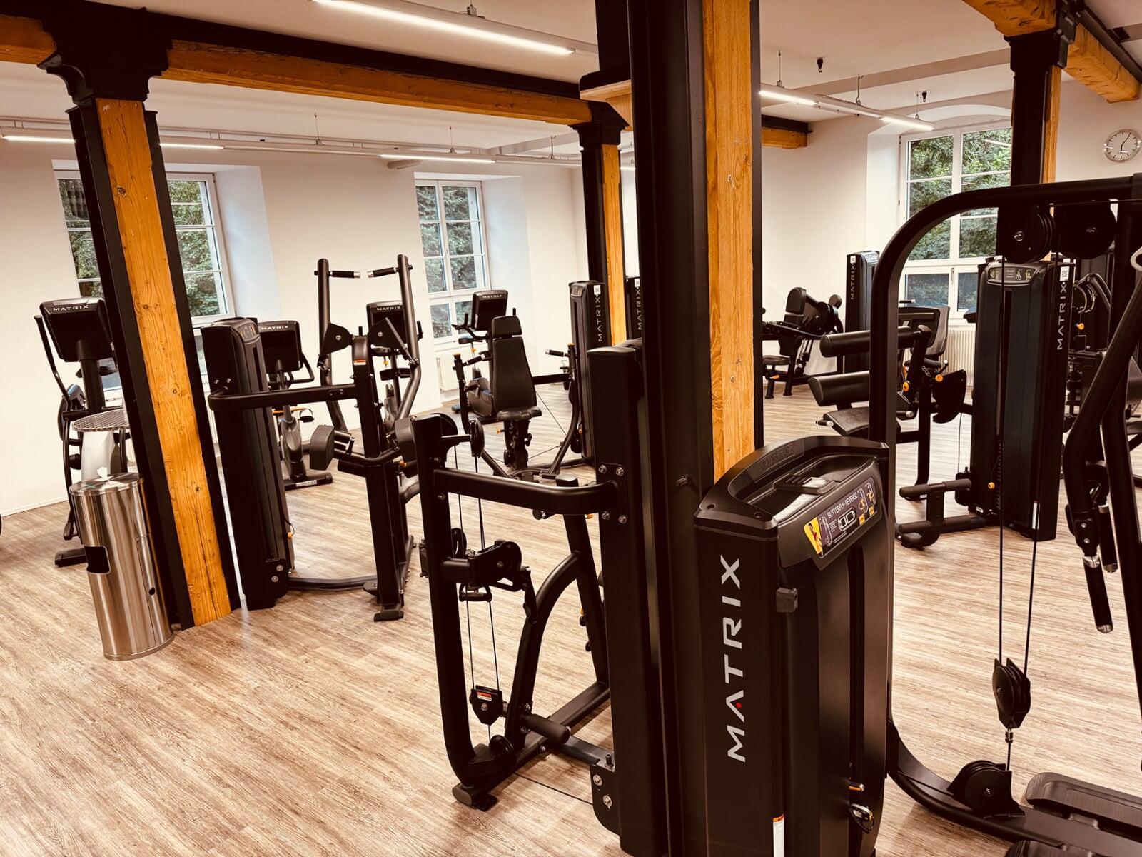 QuantumGym Fitnessstudio Ziegelbruecke