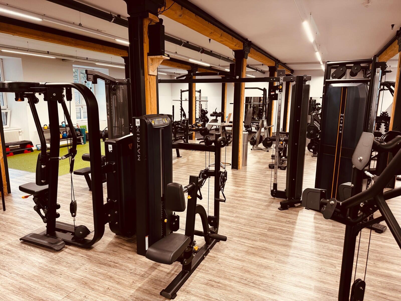 QuantumGym Fitnessstudio Ziegelbruecke