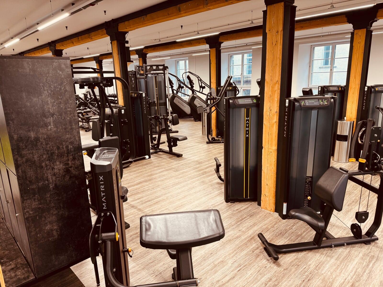 QuantumGym Fitnessstudio Ziegelbruecke