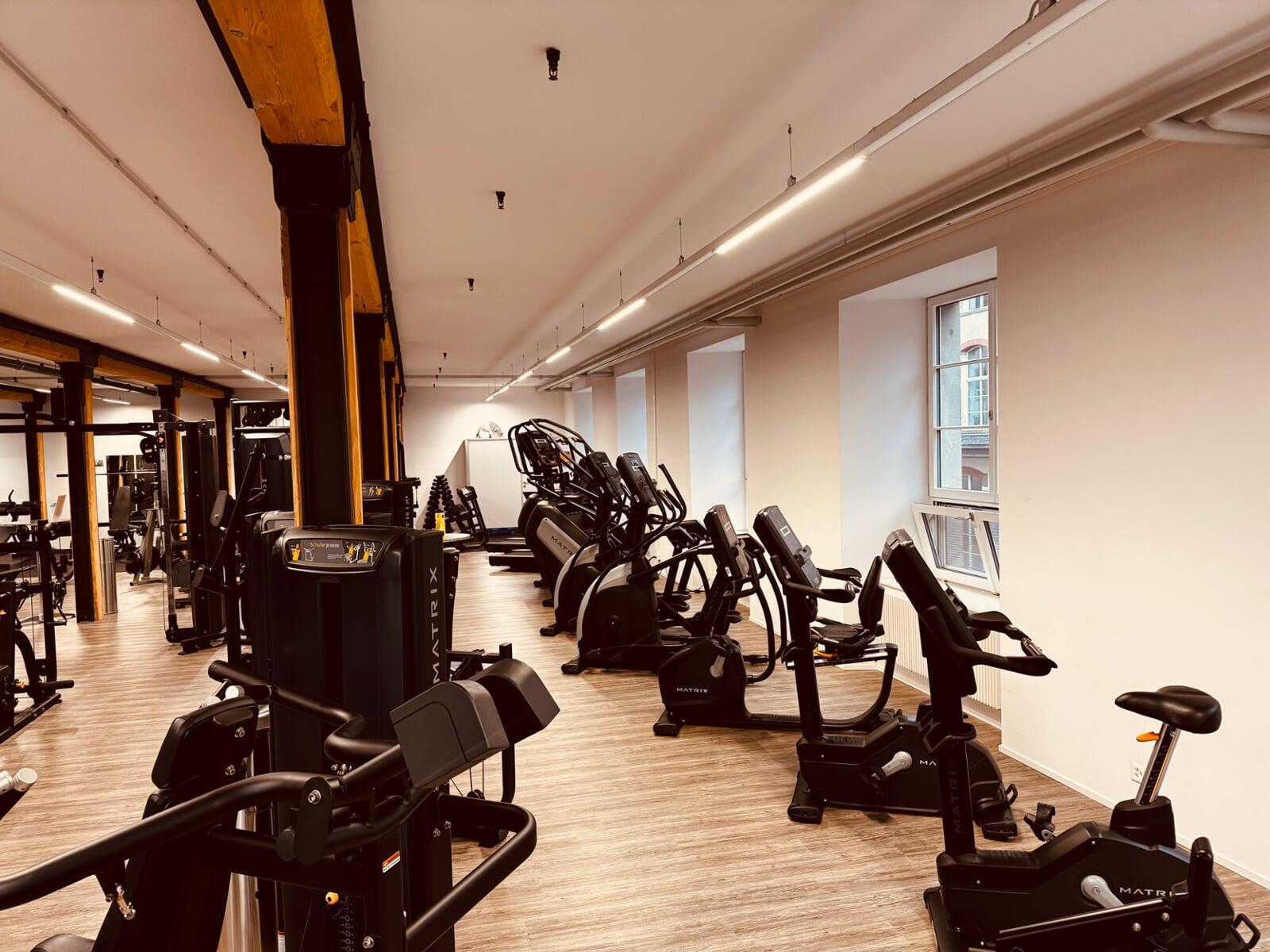 QuantumGym Fitnessstudio Ziegelbruecke